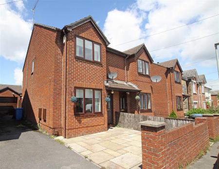 3 bedroom Semi-detached house to let in Uppleby Road, Poole