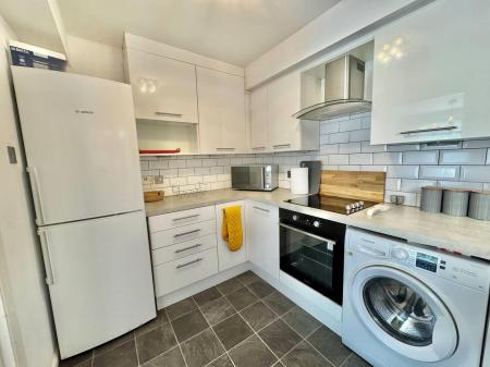2 bedroom Flat to let in St. Anthonys Road, Bournemouth