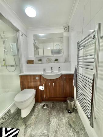 2 bedroom Flat to let in St. Anthonys Road, Bournemouth