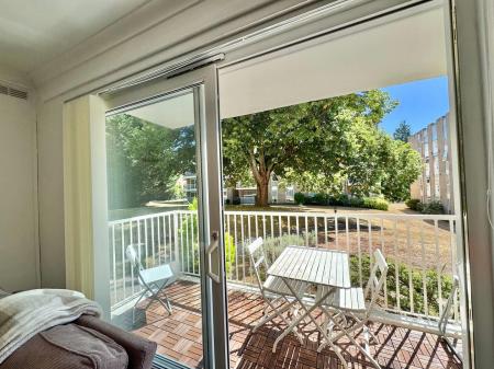 2 bedroom Flat to let in St. Anthonys Road, Bournemouth