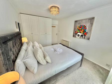 2 bedroom Flat to let in St. Anthonys Road, Bournemouth