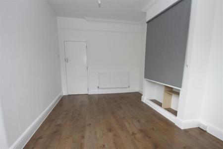 3 bedroom Duplex to let in Kings Road, Bournemouth