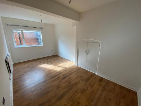 2 bedroom Flat to let in Kings Road, Bournemouth