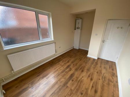 2 bedroom Flat to let in Kings Road, Bournemouth