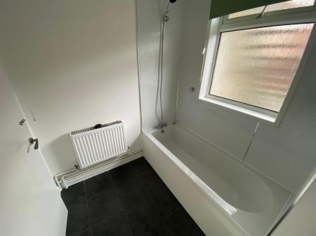 2 bedroom Flat to let in Kings Road, Bournemouth