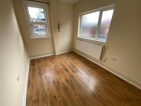 2 bedroom Flat to let in Kings Road, Bournemouth