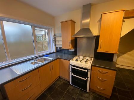 3 bedroom Semi-detached house to let in South Road, Bournemouth