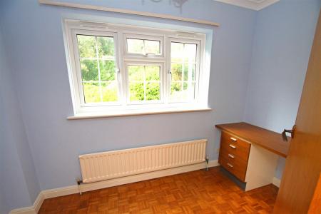 4 bedroom Detached house to let in Wychwood Close, Bournemouth