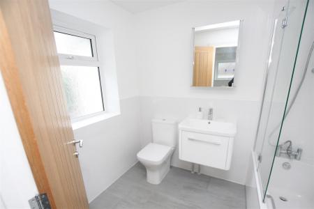 3 bedroom Detached house to let in Colemore Road, Bournemouth