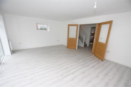 3 bedroom Detached house to let in Colemore Road, Bournemouth