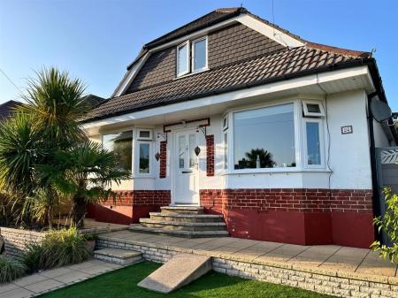 4 bedroom Detached bungalow to let in Kent Road, Poole