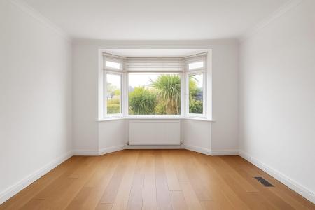 4 bedroom Detached bungalow to let in Kent Road, Poole