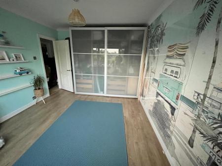 4 bedroom Detached bungalow to let in Kent Road, Poole