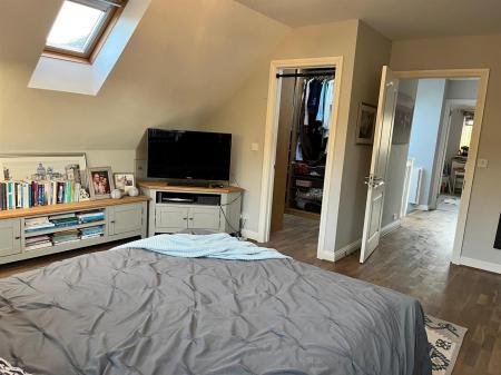 4 bedroom Detached bungalow to let in Kent Road, Poole