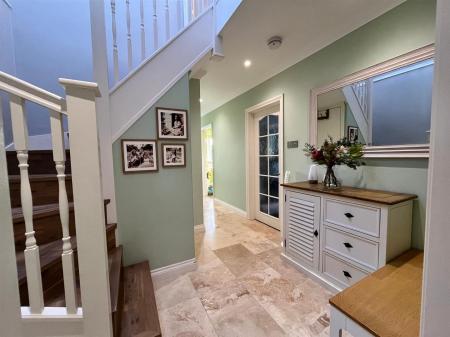 4 bedroom Detached bungalow to let in Kent Road, Poole