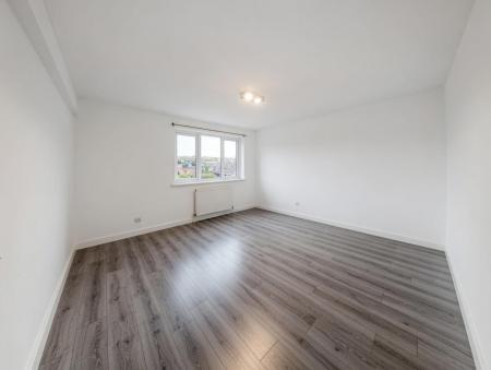 2 bedroom Flat to let in Northcote Road, Bournemouth