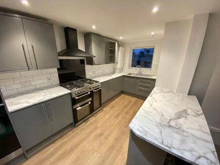 3 bedroom Detached house to let in Beaufort Road, Bournemouth