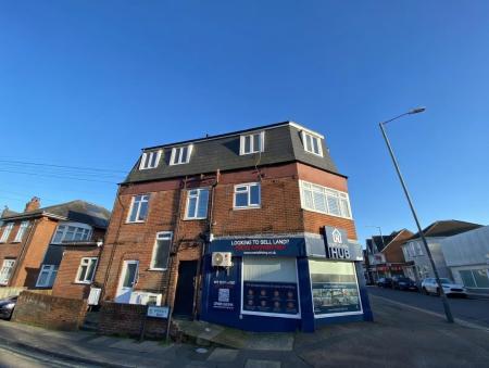 2 bedroom Apartment to let in Seabourne Road, Bournemouth