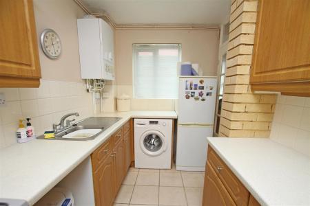 1 bedroom Semi-detached house to let in Shawford Gardens, Bournemouth