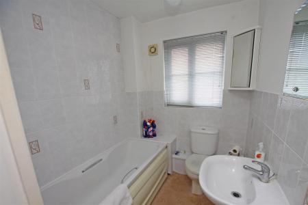 1 bedroom Semi-detached house to let in Shawford Gardens, Bournemouth