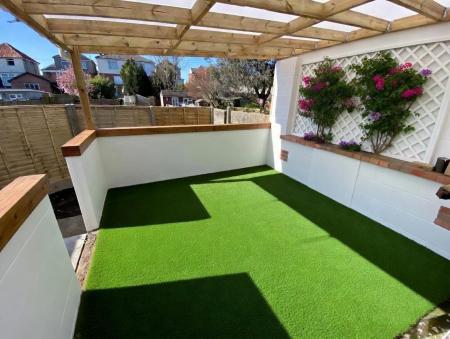 3 bedroom Detached house to let in Crichel Road, Bournemouth