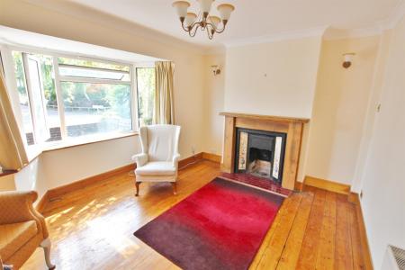 3 bedroom Semi-detached house to let in Luckham Road, Charminster, Bournemouth