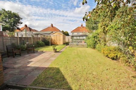 3 bedroom Semi-detached house to let in Luckham Road, Charminster, Bournemouth