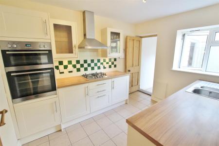 3 bedroom Semi-detached house to let in Luckham Road, Charminster, Bournemouth