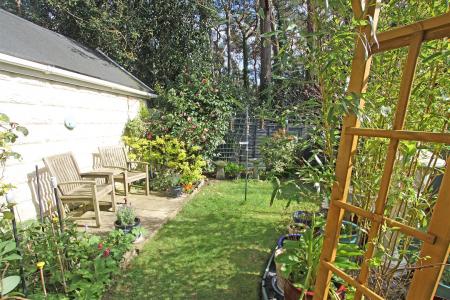 3 bedroom Detached house for sale in Pine Vale Crescent, Bournemouth