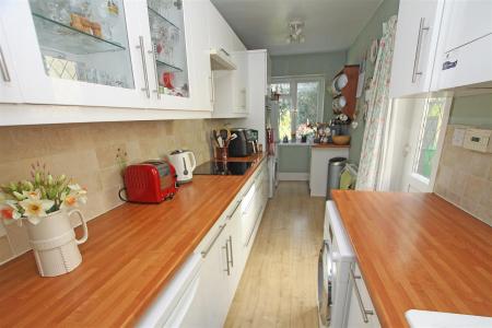 3 bedroom Detached house for sale in Pine Vale Crescent, Bournemouth