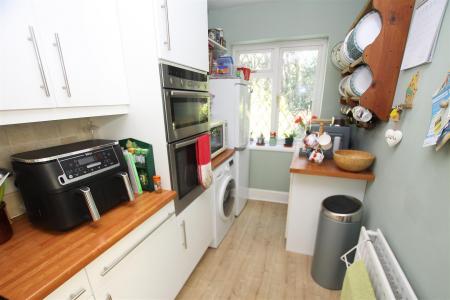 3 bedroom Detached house for sale in Pine Vale Crescent, Bournemouth