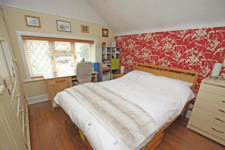 3 bedroom Detached house for sale in Pine Vale Crescent, Bournemouth