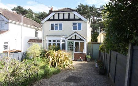 Pine Vale Crescent, Bournemouth