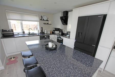 3 bedroom End of terrace house for sale in Craigmoor Avenue, Bournemouth