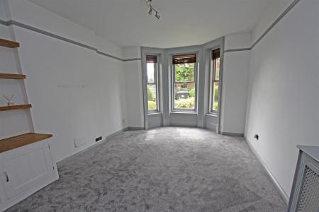 2 bedroom Flat to let in Lansdowne Road, Bournemouth