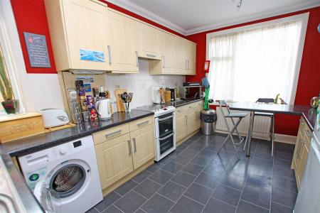 4 bedroom Detached bungalow for sale in Pine Vale Crescent, Bournemouth