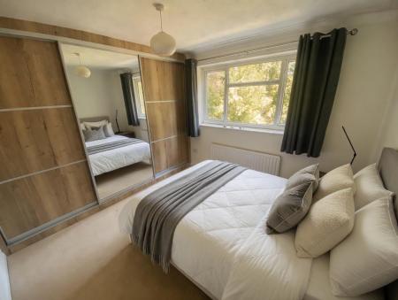 2 bedroom Flat to let in Lindsay Road, Poole