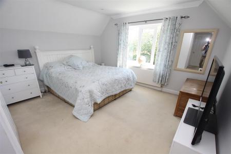 5 bedroom Detached house for sale in Holdenhurst Village Road, Bournemouth