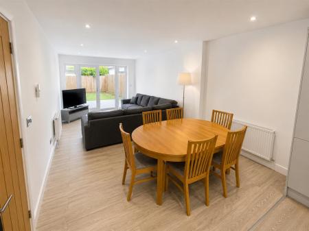 3 bedroom Terraced House to let in Herbert Avenue, Poole