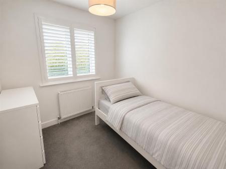 3 bedroom Terraced House to let in Herbert Avenue, Poole