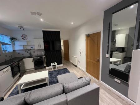 1 bedroom Flat to let in St. Swithuns Road South, Bournemouth
