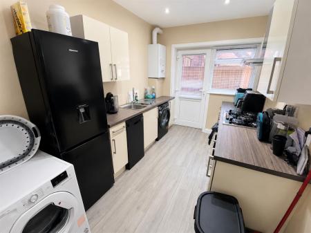 2 bedroom Apartment for sale in Derby Road, Bournemouth