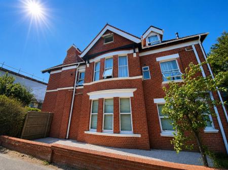 1 bedroom Property to let in Florence Road, Bournemouth