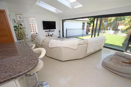 4 bedroom Detached house for sale in Mortimer Road, Bournemouth