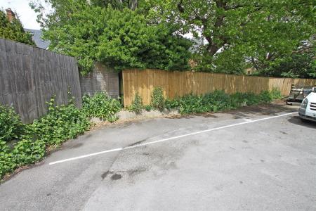2 bedroom Flat to let in Dean Park Road, Bournemouth