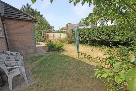 2 bedroom Detached house for sale in Cherries Drive, Bournemouth