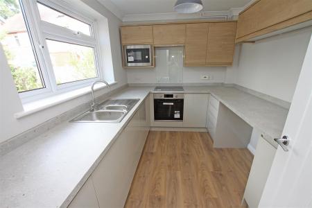 2 bedroom Detached house for sale in Cherries Drive, Bournemouth