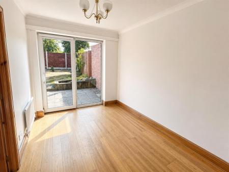 3 bedroom Semi-detached house to let in Sandford Close, Bournemouth