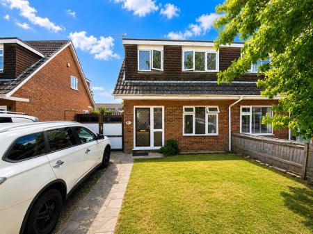3 bedroom Semi-detached house to let in Sandford Close, Bournemouth