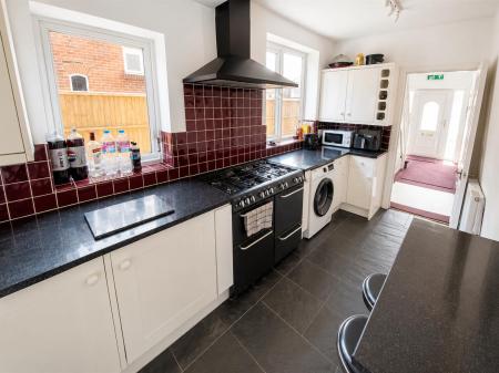 1 bedroom House share to let in Redhill Drive, Bournemouth